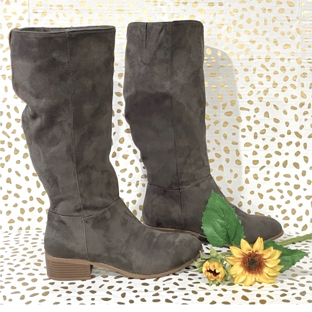 Universal Thread Hilda Microsuede Mid Calf Gray Heeled Riding Boots, Size 6 - Picture 11 of 16